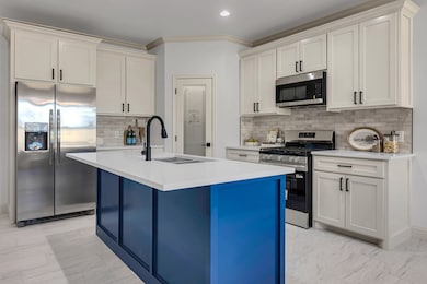 1104 Sparhawk Dr, Midland, TX 79706 - photo 4