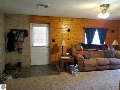 5401 E State Rd, Hale, MI 48739 - photo 7