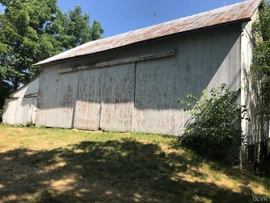 1371 Windsor Castle Rd, Hamburg, PA 19526 - photo 5