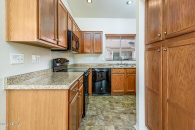 Kitchen & Pantry