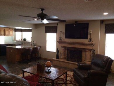 familyroom (3)