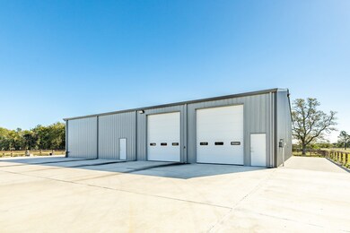 1718 Lundy Ln, Friendswood, TX 77546 - photo 4