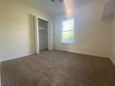 220 Lakewood Dr, Jacksonville, NC 28546 - photo 2