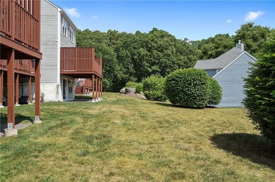 304 Brookhaven Ln unit 304, Woonsocket, RI 02895 - photo 6