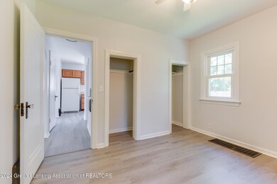 5202 Bogart St, Lansing, MI 48911 - photo 7