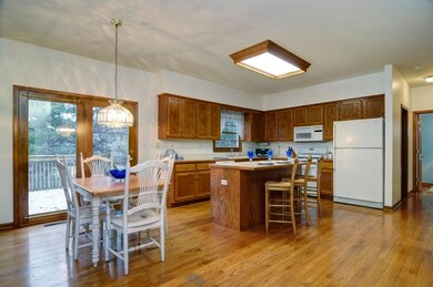 1308 Orwell Rd, Naperville, IL 60564 - photo 6