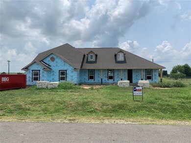 201 Columbia Ct, Springtown, TX 76082 - photo 6