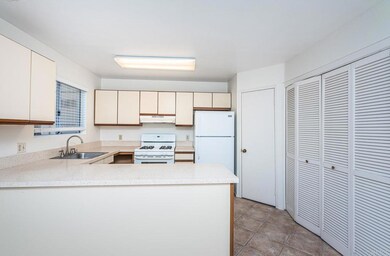 1047 Golden Rd unit B, Encinitas, CA 92024 - photo 6