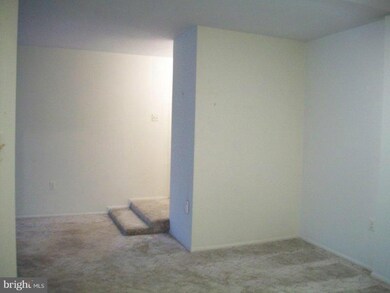 440 Girard St unit T2, Gaithersburg, MD 20877 - photo 3