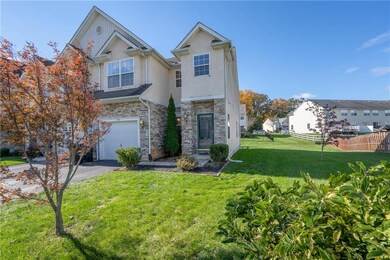 303 Maple Ct, Alburtis, PA 18011 - photo 2