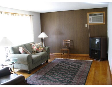 29 Warregan St, Chicopee, MA 01013 - photo 5