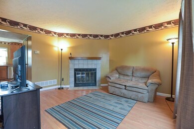 686 Keys View Ct-6