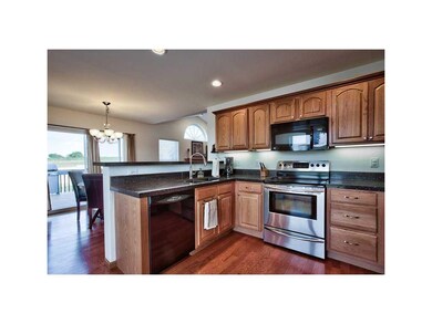 Kitchen. GRANITE COUNTERS.