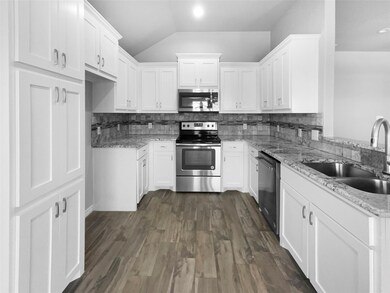 3115 Main St, Granbury, TX 76049 - photo 2