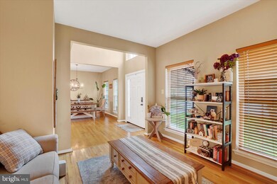 1121 Pine Ct, York, PA 17408 - photo 5