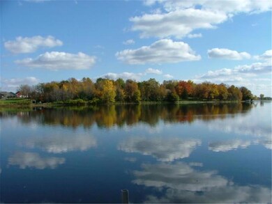 The views on the lake are amaizing.  You will love