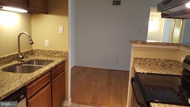 1540 Lincoln Way unit 302, McLean, VA 22102 - photo 4