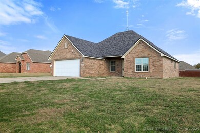 112 Swiss Trail, Calera, OK 74730 - photo 3
