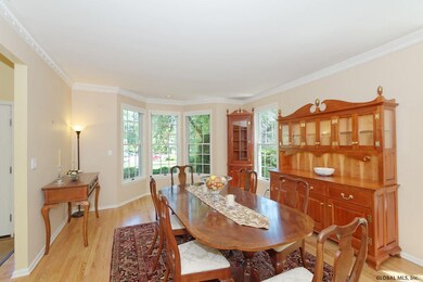 427 Ridgehill Rd, Schenectady, NY 12303 - photo 5