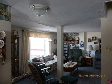 Living Room (1)