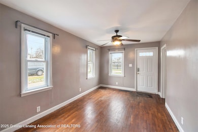 712 W Sheridan Rd, Lansing, MI 48906 - photo 3