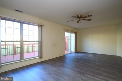 109 Glennbrook Ct, Chalfont, PA 18914 - photo 7