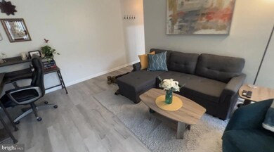 15 Canterbury Square unit 201, Alexandria, VA 22304 - photo 7