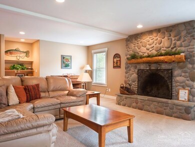 17860 Crag Ln unit 2, Sunriver, OR 97707 - photo 4