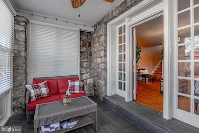 39 Columbus Ave, Havertown, PA 19083 - photo 5