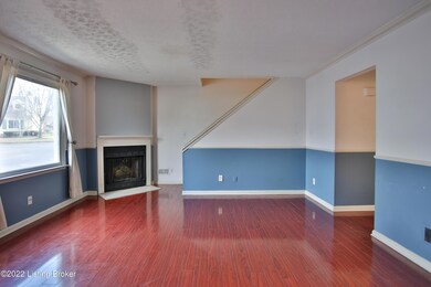 10743 Colonial Woods-03