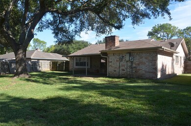 3815 Avenue R, Rosenberg, TX 77471 - photo 2
