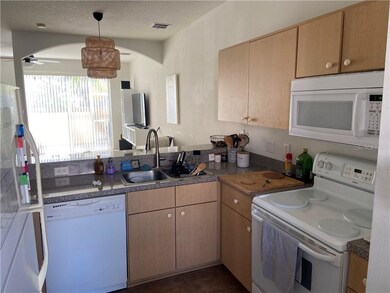 1174 S Beach Cir, Kissimmee, FL 34746 - photo 2