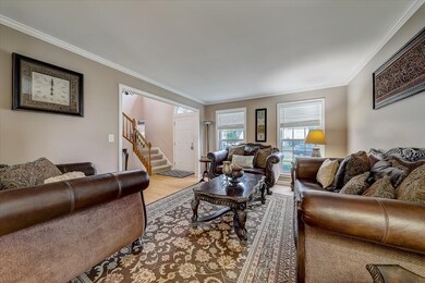 1821 Cambridge Dr, Carpentersville, IL 60110 - photo 4