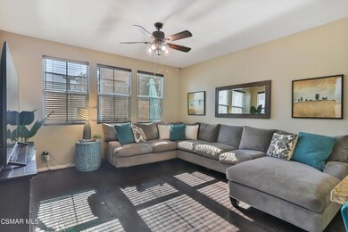 005_Living Room