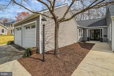 1410 Knights Bridge Turn, Crofton, MD 21114 - photo 4