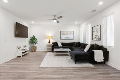 Oversized Livingroom
