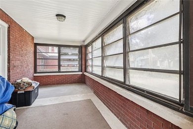 764 Chalker St, Akron, OH 44310 - photo 5