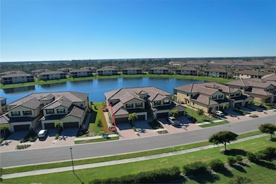 Left unit with side entrance