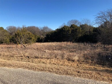 13006 Crestwood Dr, Whitney, TX 76692 - photo 2