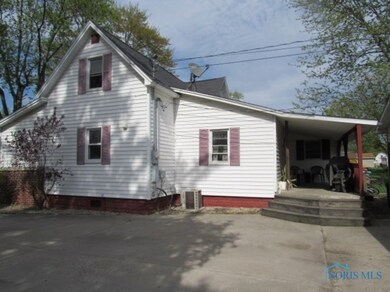 driveway side of house