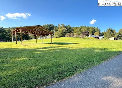 171 Wilcox Dr, Crumpler, NC 28617 - photo 7