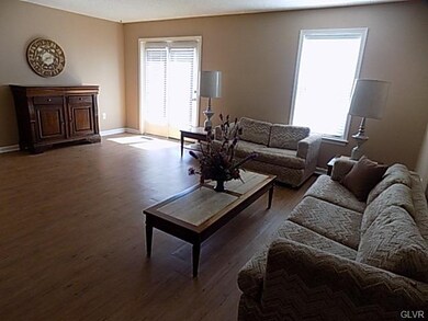 255 Ridgeview Dr, Alburtis, PA 18011 - photo 6