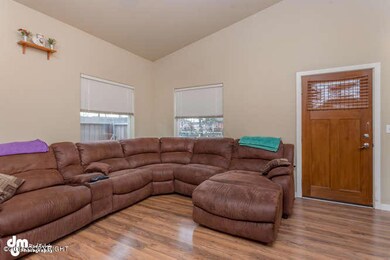 511 N Bragaw Anchorage AK-small-003-Livi