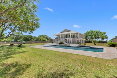 2432-Hancombe-Point-4