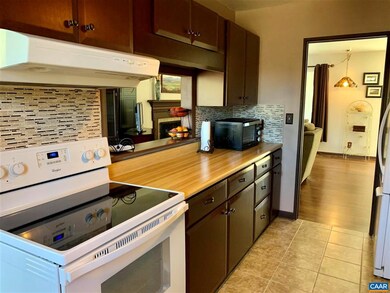 5908 Buffalo River Rd, Earlysville, VA 22936 - photo 7