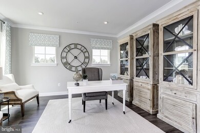 1119 Futurity St, Frederick, MD 21702 - photo 4