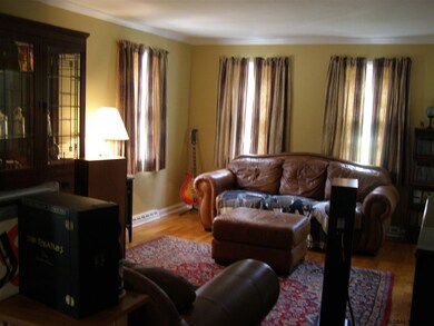 17 W Bayberry Rd, Glenmont, NY 12077 - photo 7