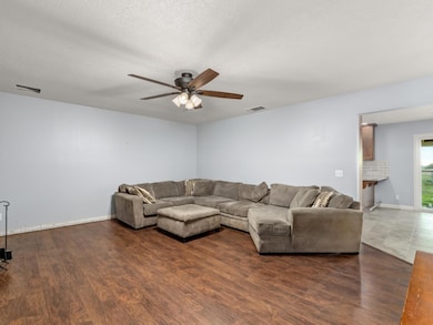 13017 Violet Ln, Clovis, CA 93619 - photo 6