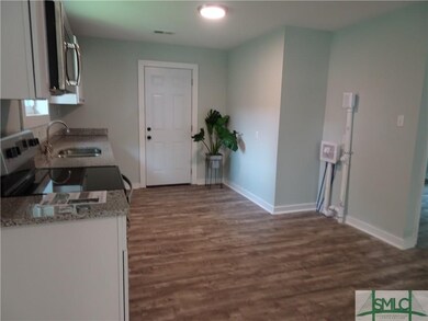 1016 W 42nd St, Savannah, GA 31415 - photo 7