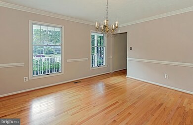 12039 Lake Newport Rd, Reston, VA 20194 - photo 5